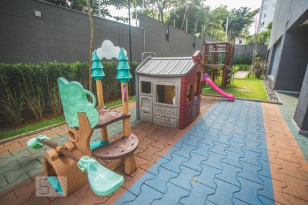 Apartamento para alugar com 50m², 2 quartos e 1 vaga Apartamento para alugar com 50m², 2 quartos e 1 vagaÁrea Comum - Playground