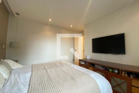 Casa à venda com 585m², 4 quartos e 6 vagas Casa à venda com 585m², 4 quartos e 6 vagasSuíte 2