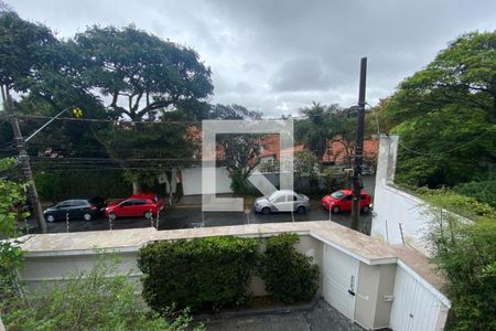Casa à venda com 585m², 4 quartos e 6 vagas Casa à venda com 585m², 4 quartos e 6 vagasVista da Suíte 2