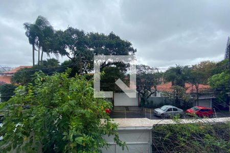 Casa à venda com 585m², 4 quartos e 6 vagas Casa à venda com 585m², 4 quartos e 6 vagasVista da Suíte 3