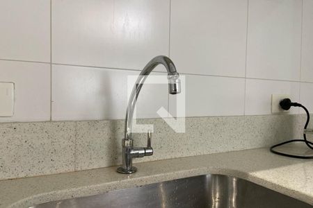 Casa à venda com 585m², 4 quartos e 6 vagas Casa à venda com 585m², 4 quartos e 6 vagasCozinha - Torneira