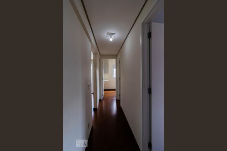 Apartamento para alugar com 56m², 3 quartos e 1 vaga Apartamento para alugar com 56m², 3 quartos e 1 vagaCorredor