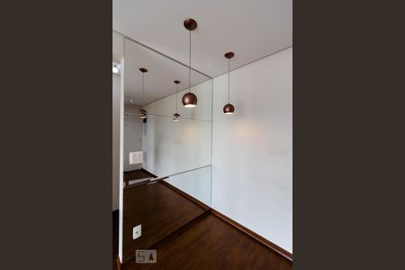 Sala de apartamento para alugar com 3 quartos, 56m² em Liberdade, São Paulo