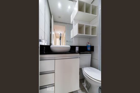 Apartamento para alugar com 56m², 3 quartos e 1 vaga Apartamento para alugar com 56m², 3 quartos e 1 vagaBanheiro