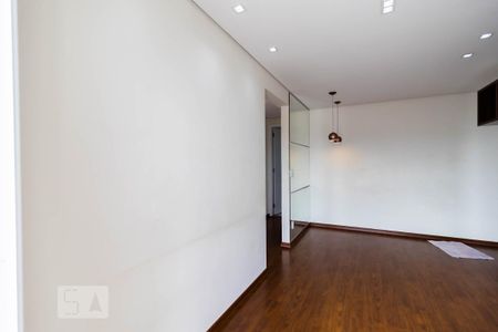 Sala de apartamento para alugar com 3 quartos, 56m² em Liberdade, São Paulo