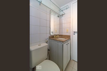 Apartamento à venda com 179m², 3 quartos e 2 vagasBanheiro da Suíte