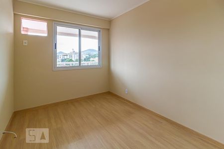 Quarto 1 de apartamento à venda com 3 quartos, 179m² em Taquara, Rio de Janeiro