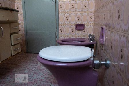 Casa à venda com 159m², 4 quartos e 2 vagasBanheiro 1