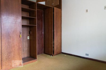 Casa à venda com 159m², 4 quartos e 2 vagasQuarto 1