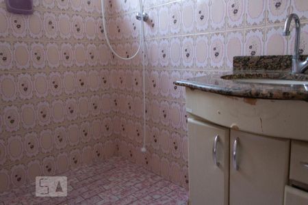 Casa à venda com 159m², 4 quartos e 2 vagasBanheiro 1