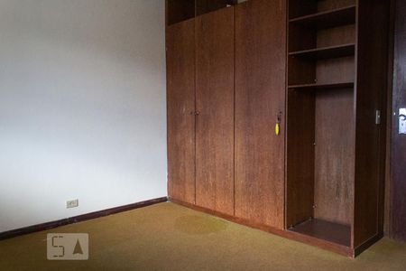 Casa à venda com 159m², 4 quartos e 2 vagasQuarto 1