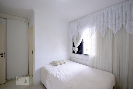 Apartamento à venda com 70m², 3 quartos e 1 vagaQuarto 2