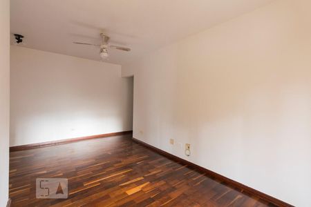 Sala de apartamento para alugar com 3 quartos, 74m² em Saúde, São Paulo