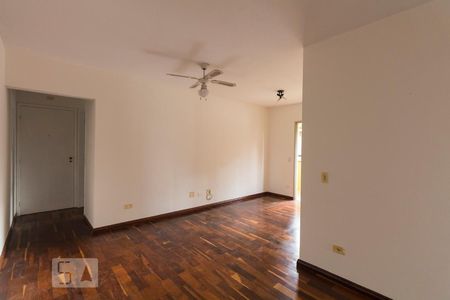 Sala de apartamento para alugar com 3 quartos, 74m² em Saúde, São Paulo