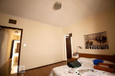 Casa para alugar com 250m², 3 quartos e 4 vagassuite