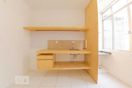 Apartamento à venda com 58m², 2 quartos e sem vagaCozinha