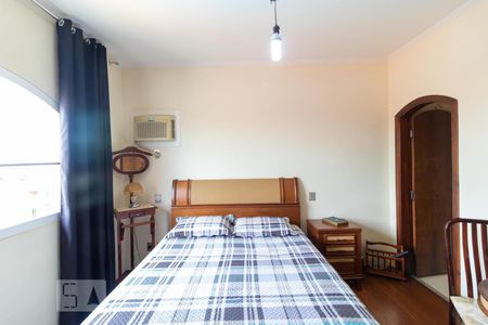 Casa à venda com 320m², 4 quartos e 3 vagasSuíte