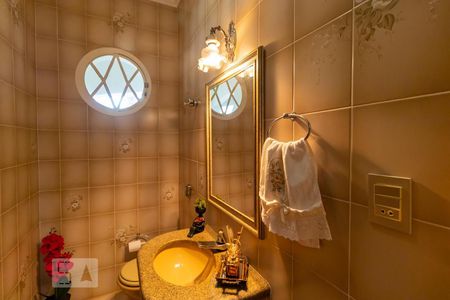 Casa à venda com 320m², 4 quartos e 3 vagasLavabo