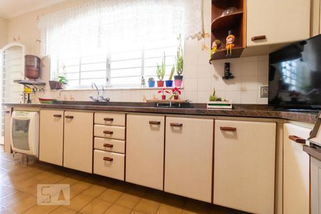 Casa à venda com 320m², 4 quartos e 3 vagasCozinha