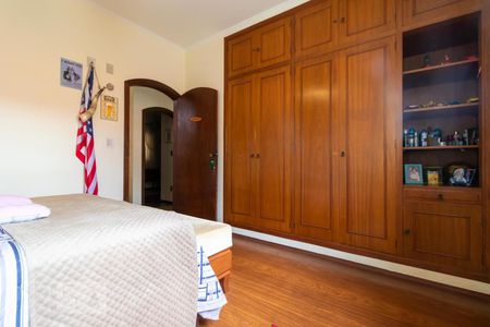 Casa à venda com 320m², 4 quartos e 3 vagasQuarto 01