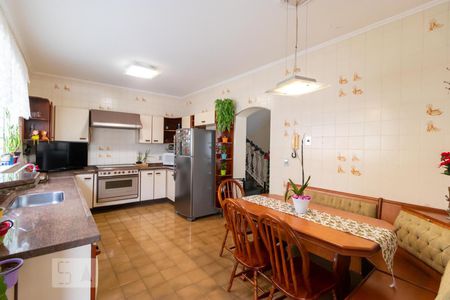 Casa à venda com 320m², 4 quartos e 3 vagasCozinha