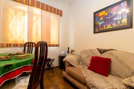 Casa à venda com 320m², 4 quartos e 3 vagasEscritório