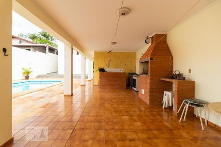 Casa à venda com 320m², 4 quartos e 3 vagasChurrasqueira