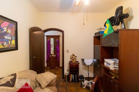 Casa à venda com 320m², 4 quartos e 3 vagasEscritório