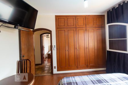 Casa à venda com 320m², 4 quartos e 3 vagasSuíte