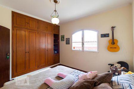 Casa à venda com 320m², 4 quartos e 3 vagasQuarto 01