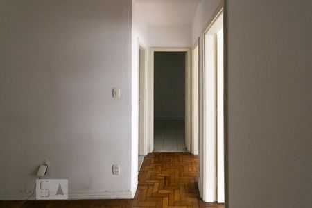 Corredor de apartamento à venda com 2 quartos, 75m² em Higienópolis, São Paulo