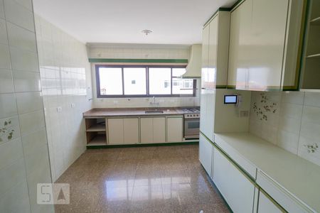 Apartamento à venda com 194m², 4 quartos e 3 vagasCozinha