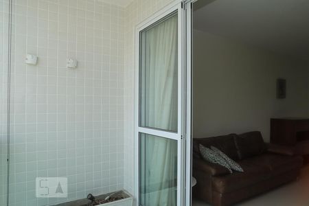 Apartamento para alugar com 75m², 3 quartos e 1 vagaSacada sala 