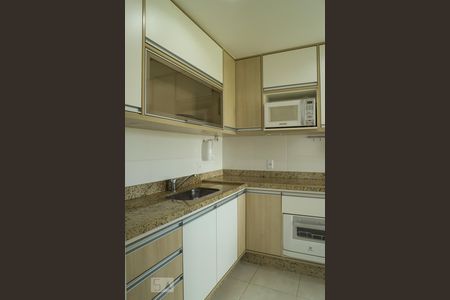 Apartamento para alugar com 75m², 3 quartos e 1 vagaCozinha - Armários