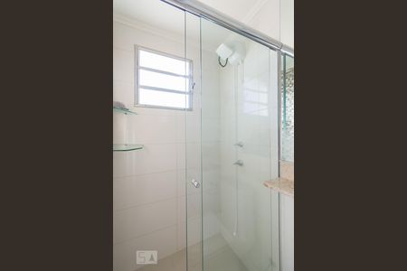 Apartamento à venda com 45m², 2 quartos e 1 vagaDetalhe do banheiro