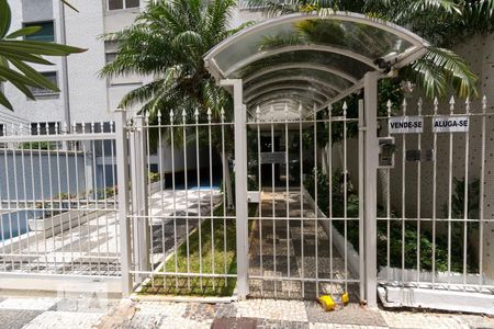 Apartamento à venda com 100m², 3 quartos e 1 vagaFachada