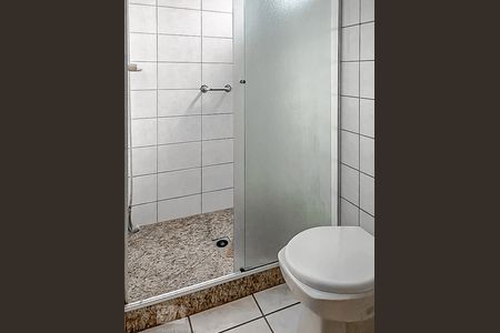 Banheiro Social de apartamento para alugar com 2 quartos, 93m² em Centro, Curitiba