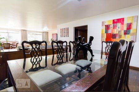 Apartamento à venda com 295m², 4 quartos e 2 vagasSala de Jantar