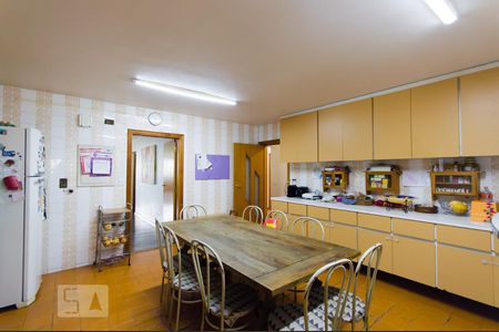 Apartamento à venda com 295m², 4 quartos e 2 vagasCozinha