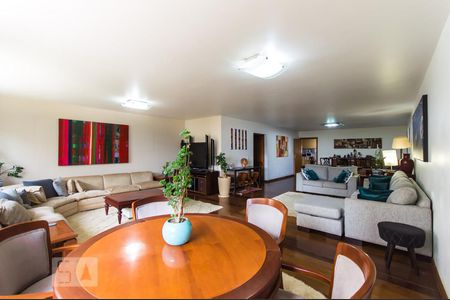 Apartamento à venda com 295m², 4 quartos e 2 vagasSala