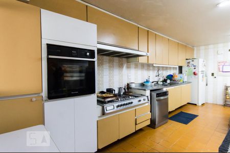 Apartamento à venda com 295m², 4 quartos e 2 vagasCozinha