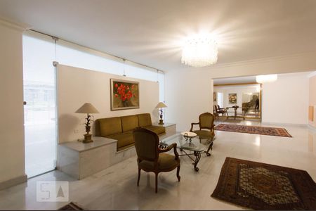 Apartamento à venda com 295m², 4 quartos e 2 vagasHall social