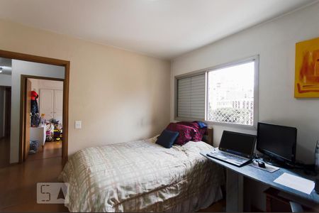 Apartamento à venda com 295m², 4 quartos e 2 vagasDormitório 1