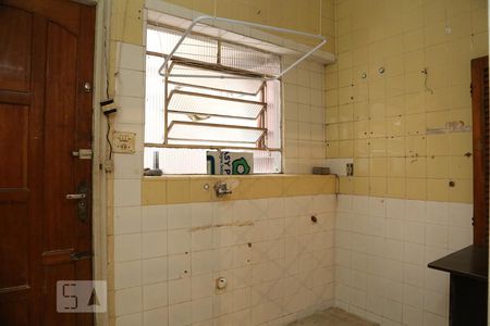 Área de Serviço de casa para alugar com 2 quartos, 80m² em Vila Santa Luzia, Taboão da Serra