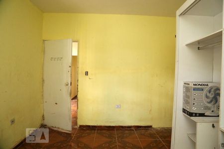Quarto 1 de casa para alugar com 2 quartos, 80m² em Vila Santa Luzia, Taboão da Serra