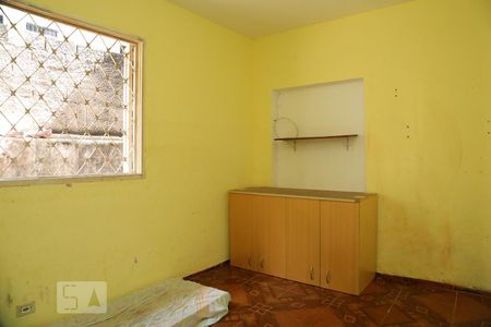 Quarto 2 de casa para alugar com 2 quartos, 80m² em Vila Santa Luzia, Taboão da Serra