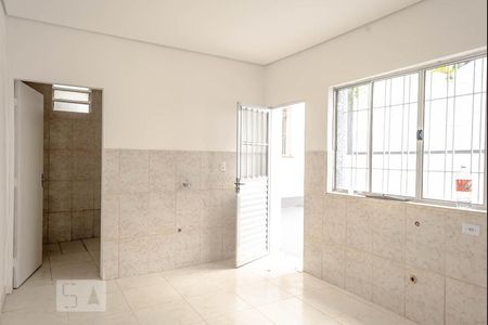 Cozinha de casa de condomínio para alugar com 1 quarto, 33m² em Vila Prudente, São Paulo