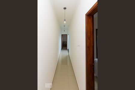 Casa à venda com 167m², 3 quartos e 3 vagasCorredor