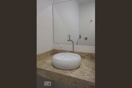 Apartamento à venda com 125m², 3 quartos e 1 vagaBanheiro da Suíte 