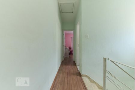 Casa à venda com 150m², 2 quartos e 2 vagas Casa à venda com 150m², 2 quartos e 2 vagasCorredor